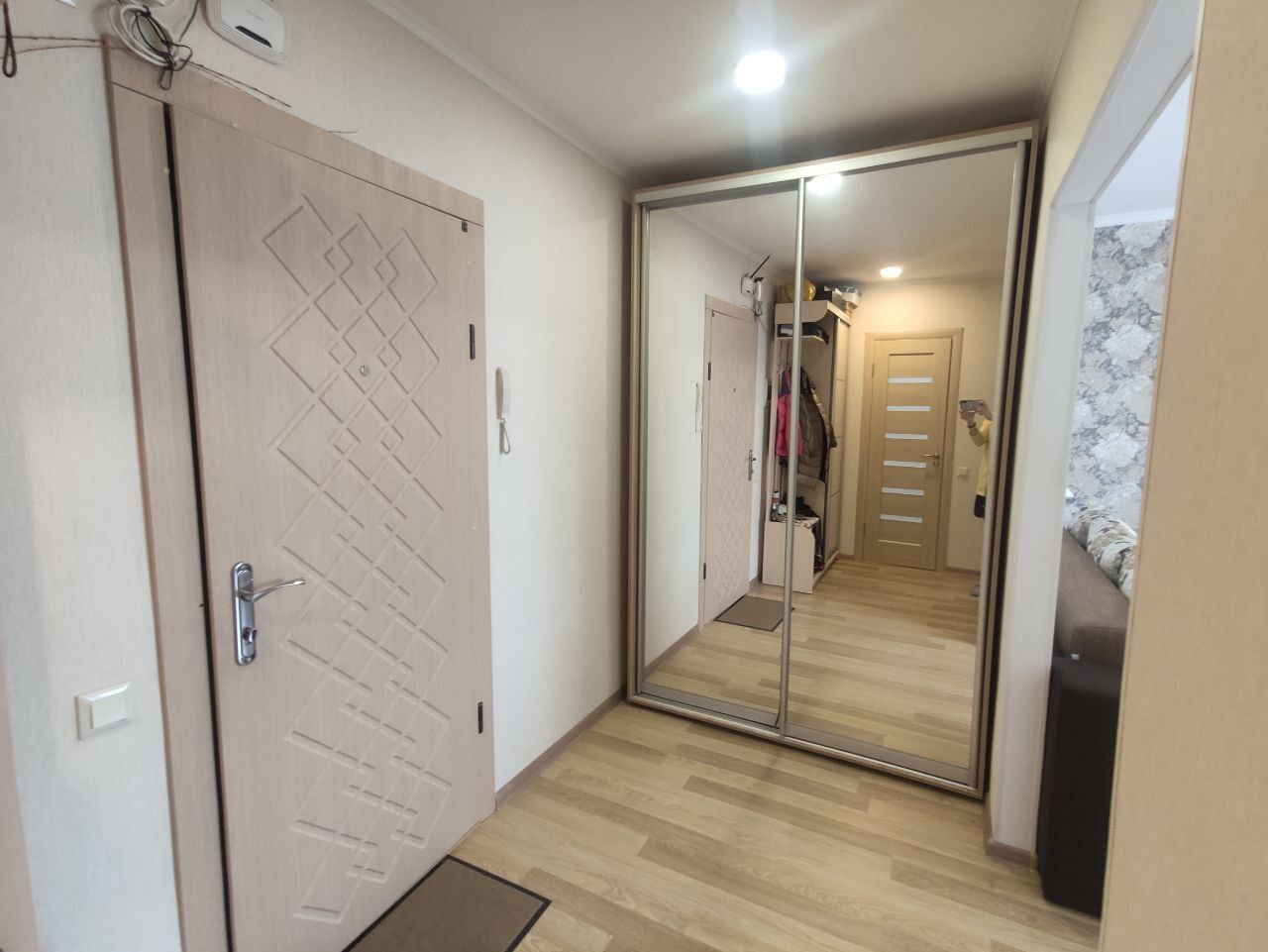 Продажа 1-комнатной квартиры 42 м², Михаила Лушпы просп.