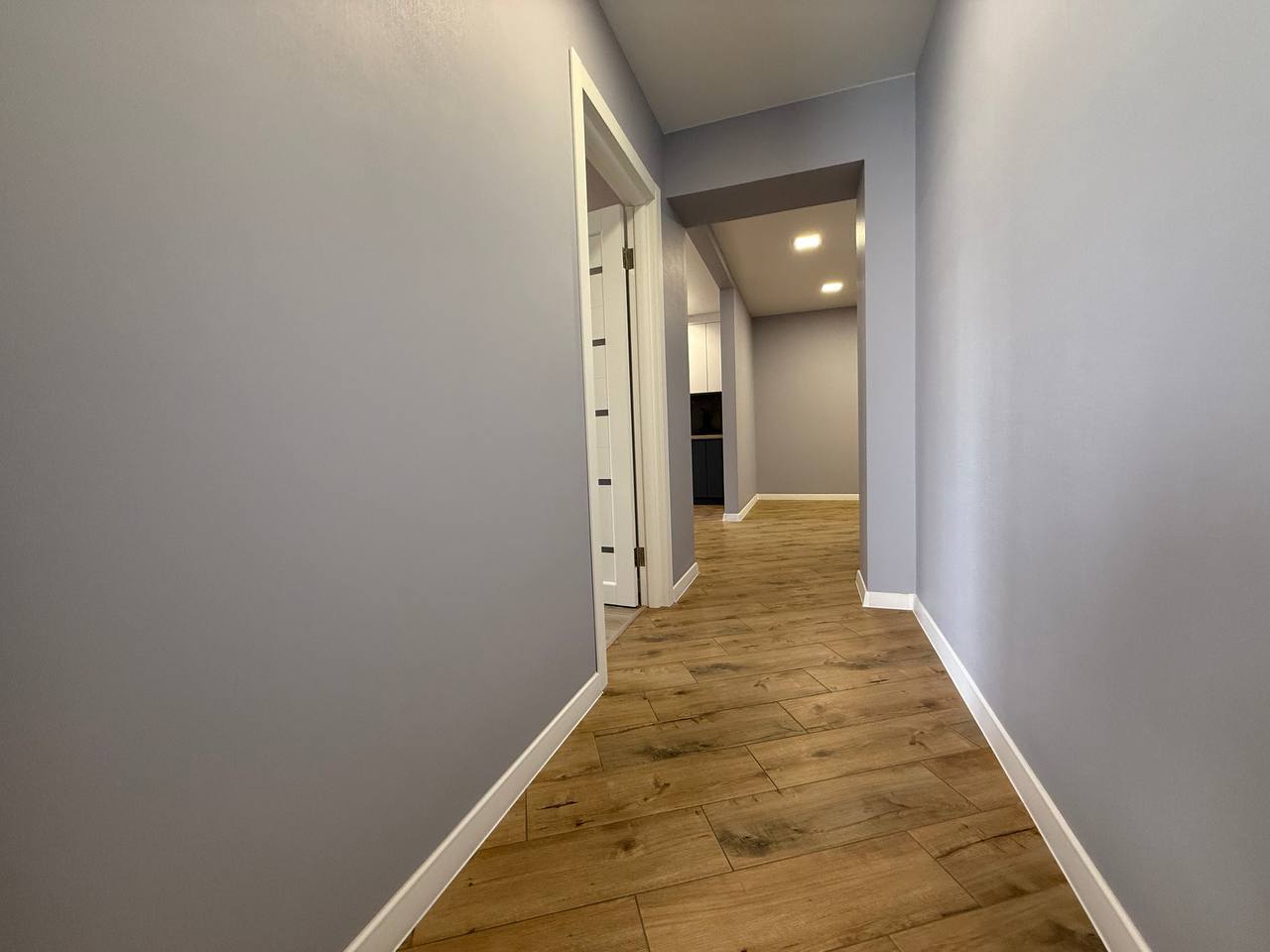 Продажа 2-комнатной квартиры 70.4 м², Михаила Лушпы просп.