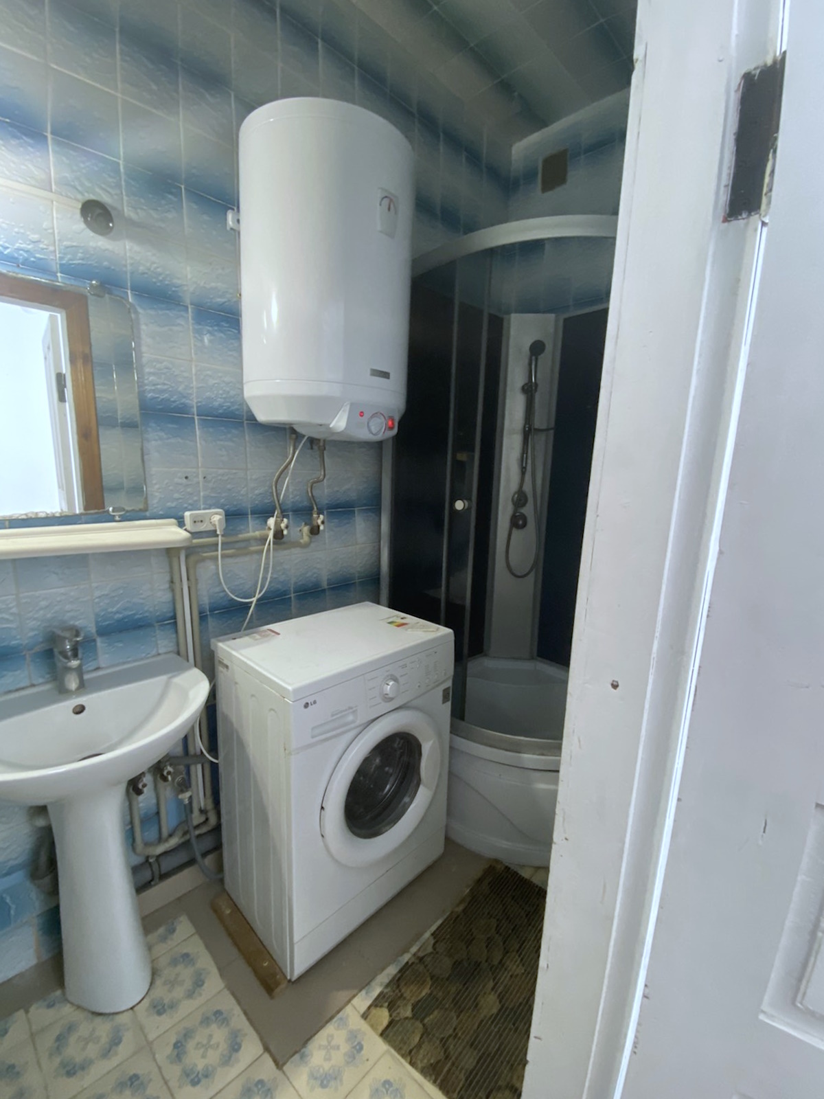 2-комнатная квартира посуточно 40 м², Базарная ул., 16