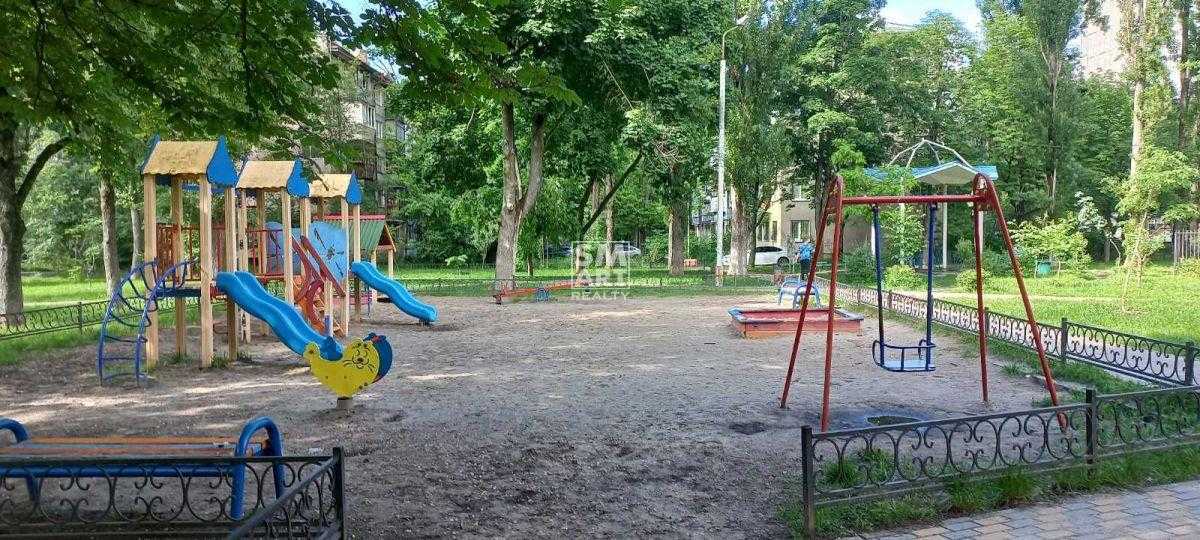 Продаж 2-кімнатної квартири 46.5 м², Академіка Туполєва вул., 20Б
