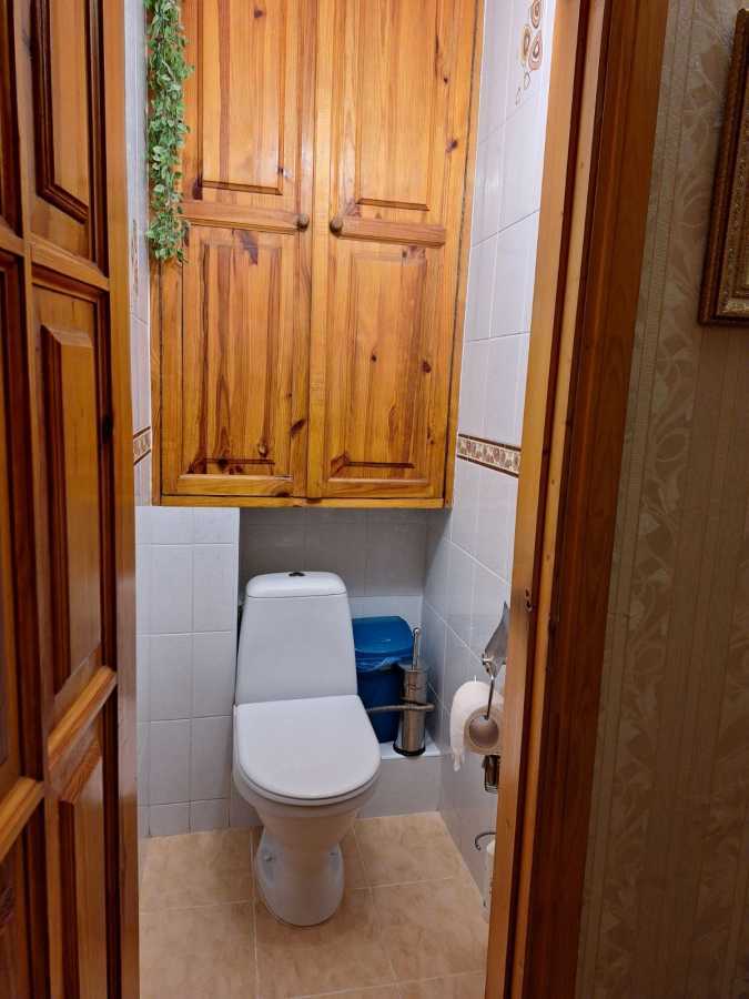 Продаж 3-кімнатної квартири 69 м², Героїв Дніпра вул., 35