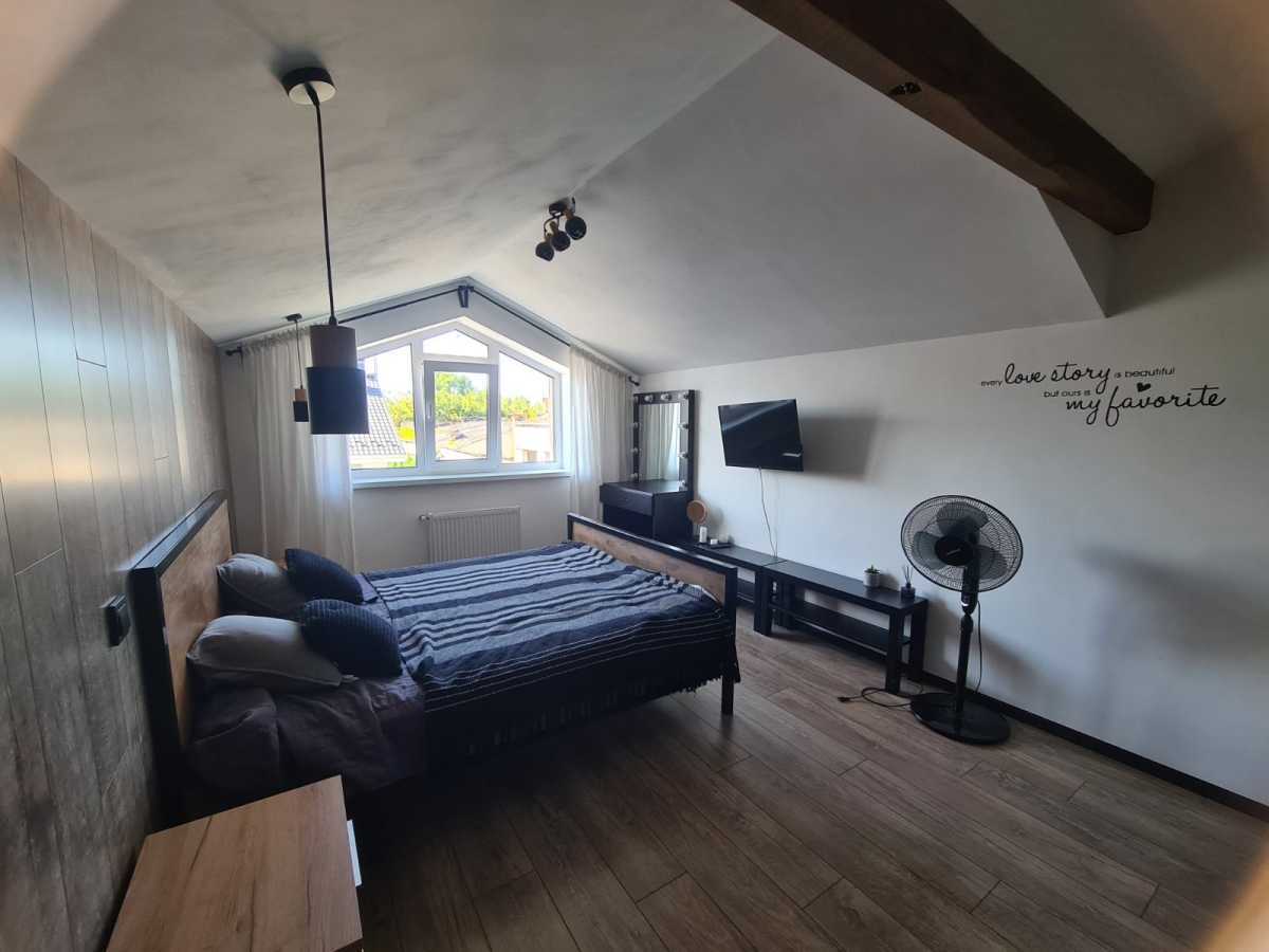 Продажа 3-комнатной квартиры 125 м², Ясная ул.