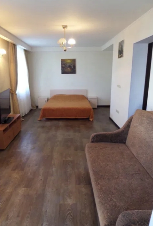 Оренда будинку 160 м², Дача Ковалевского вул.
