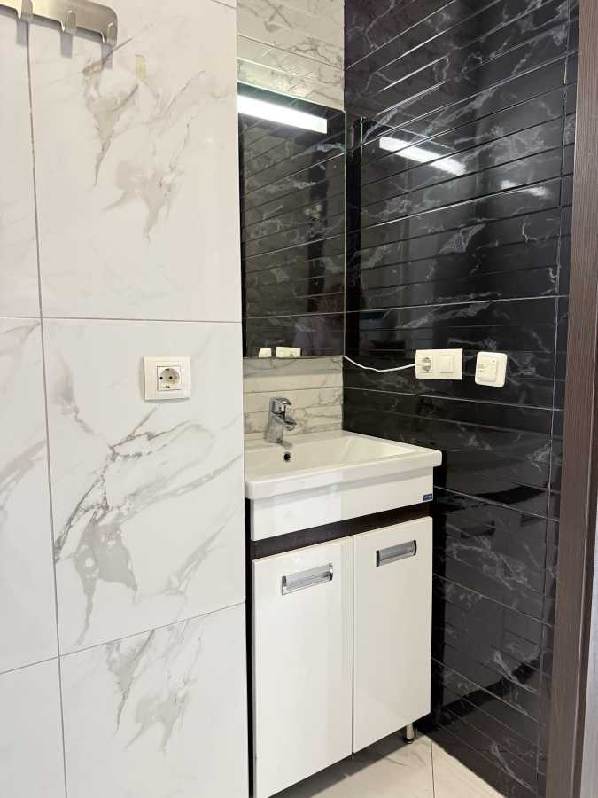 Аренда 1-комнатной квартиры 51 м², Оболонская пл., 1