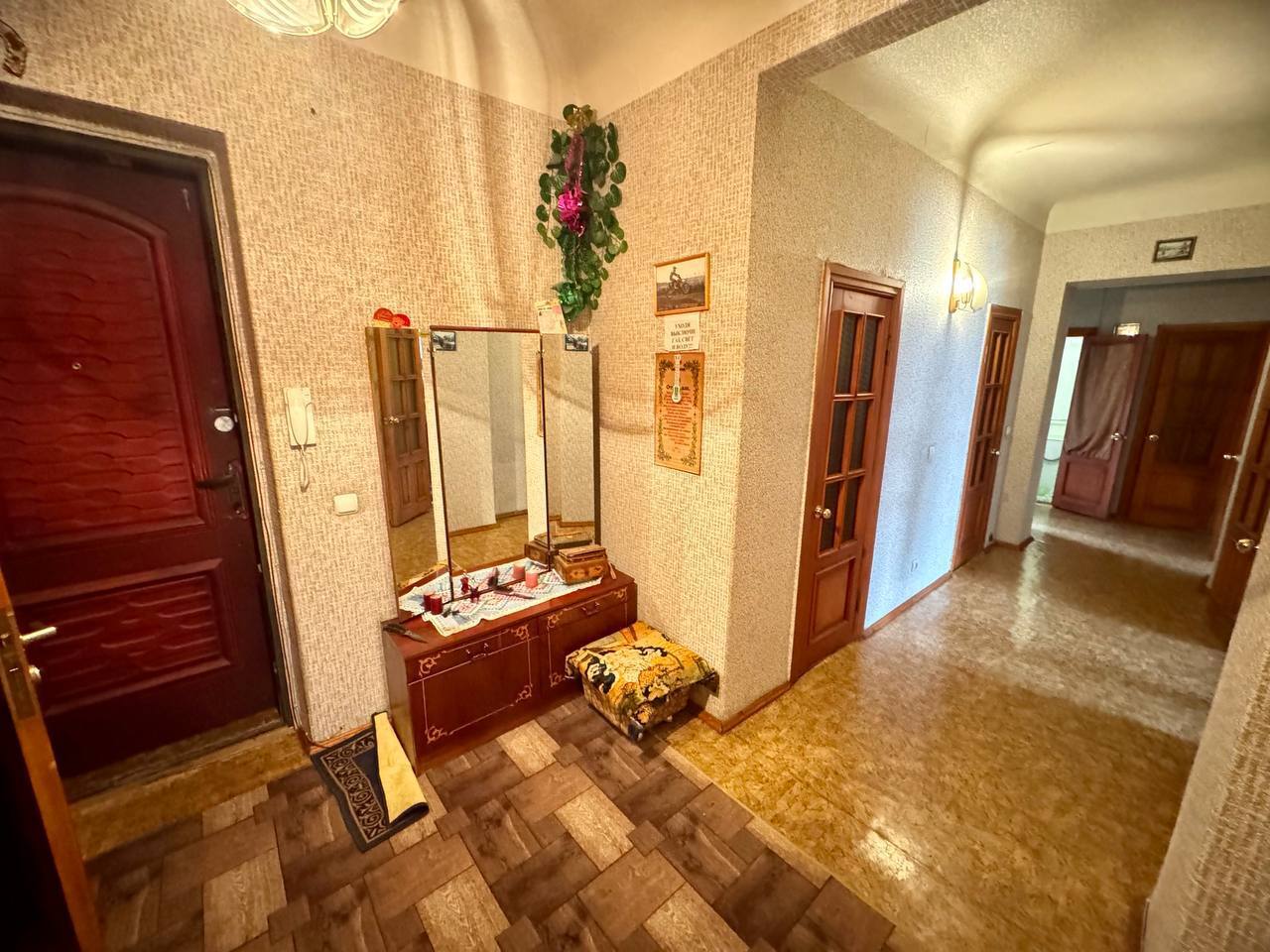 Продаж 3-кімнатної квартири 86 м², Богдана Хмельницького просп.