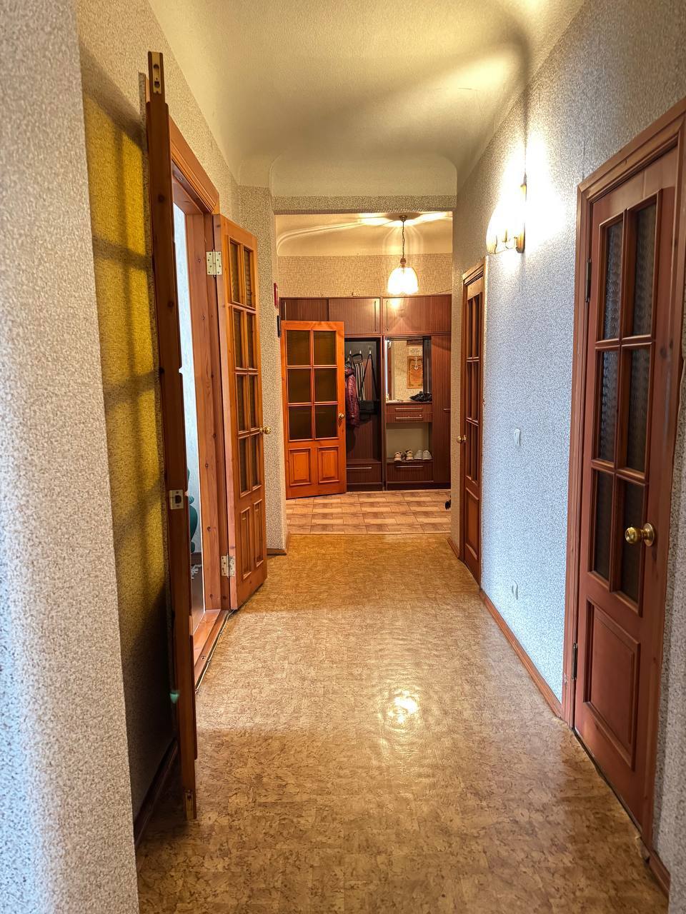 Продаж 3-кімнатної квартири 86 м², Богдана Хмельницького просп.