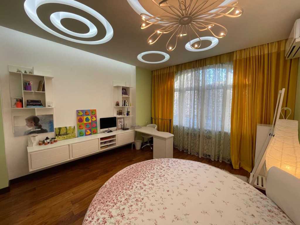 Аренда 4-комнатной квартиры 163 м², Полтавская ул., 13
