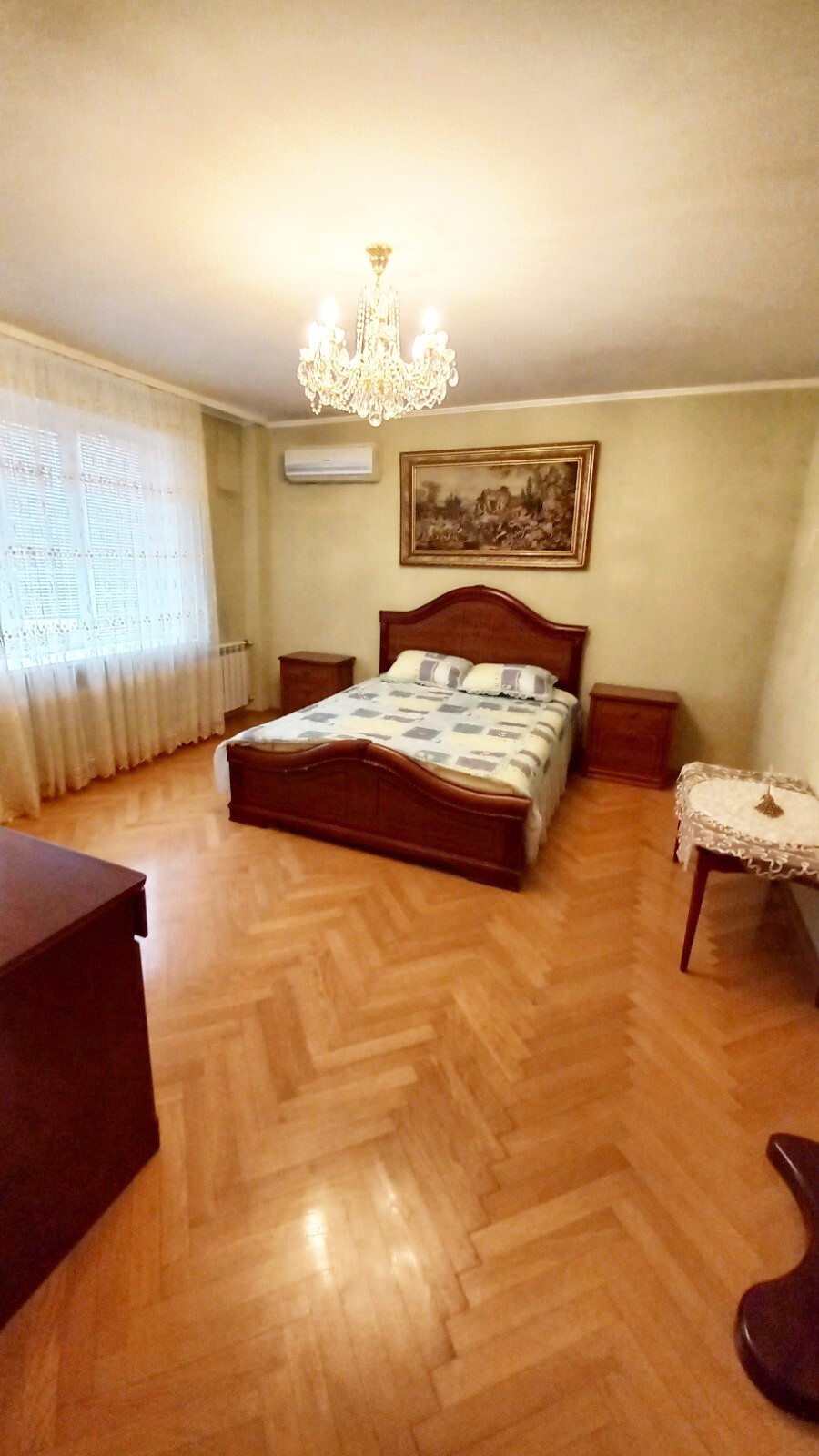 Продаж 3-кімнатної квартири 88 м², Ревуцького вул., 8