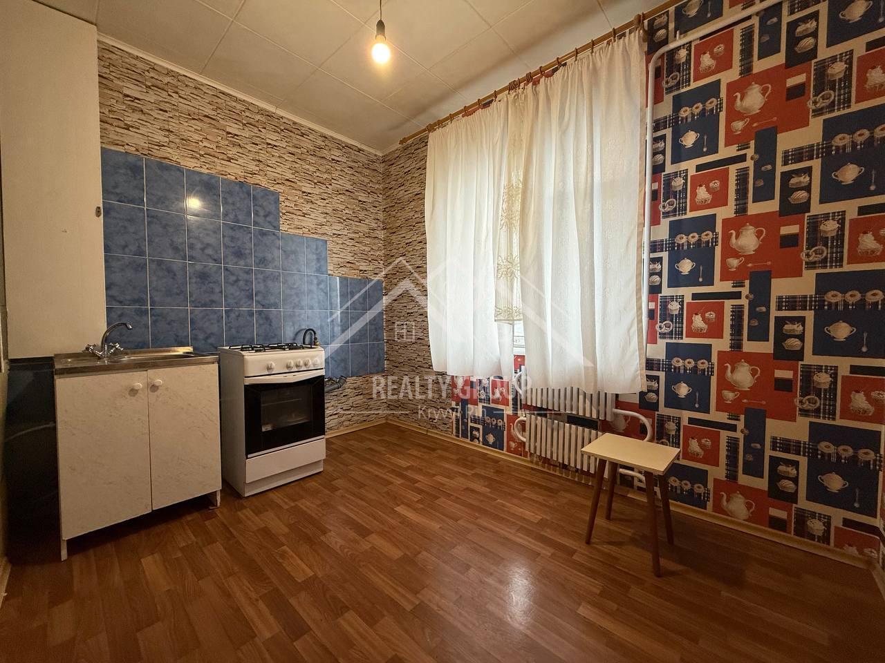Продаж 1-кімнатної квартири 37 м², Нарвська вул.