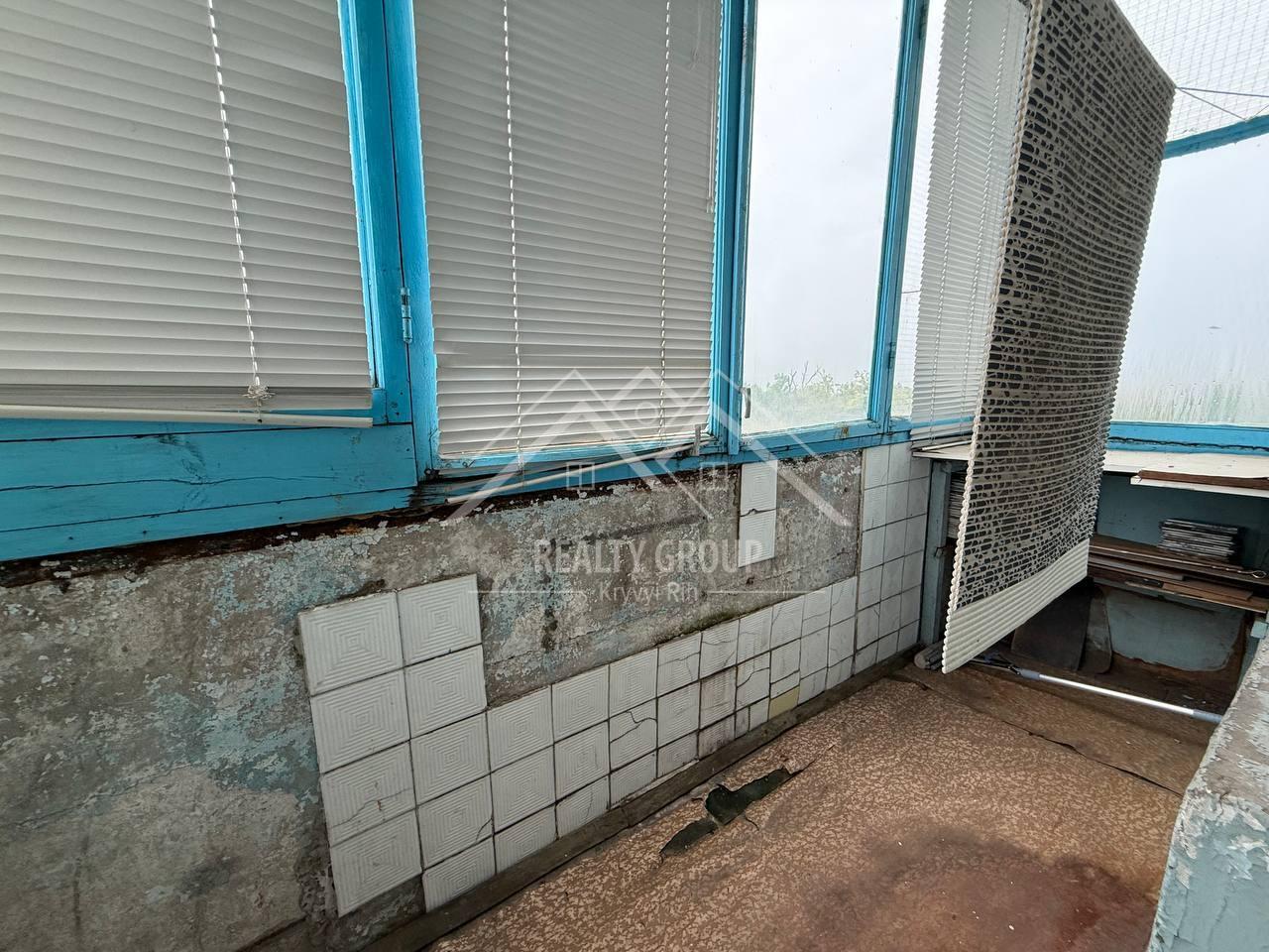 Продаж 1-кімнатної квартири 37 м², Нарвська вул.