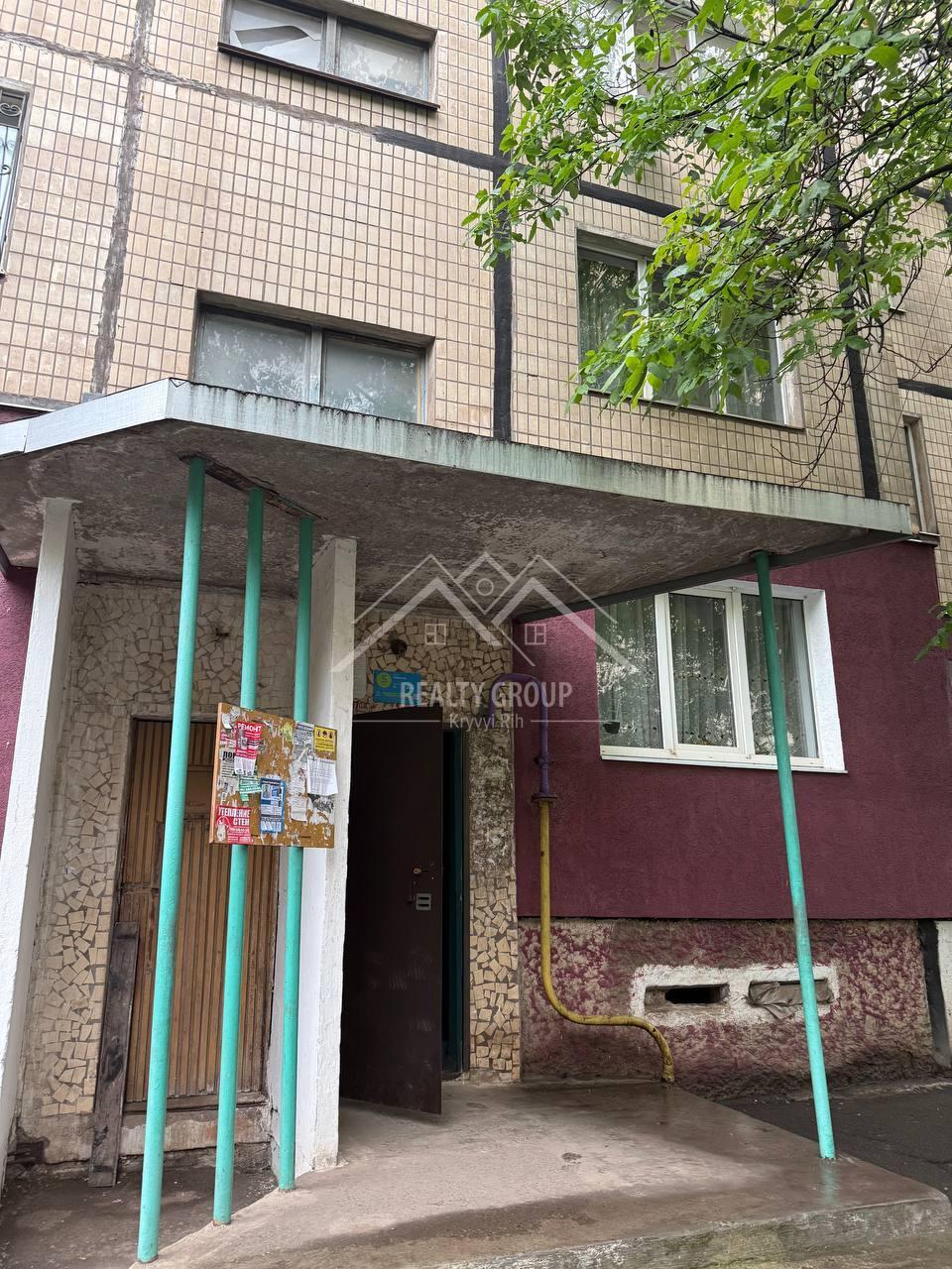 Продаж 1-кімнатної квартири 37 м², Нарвська вул.