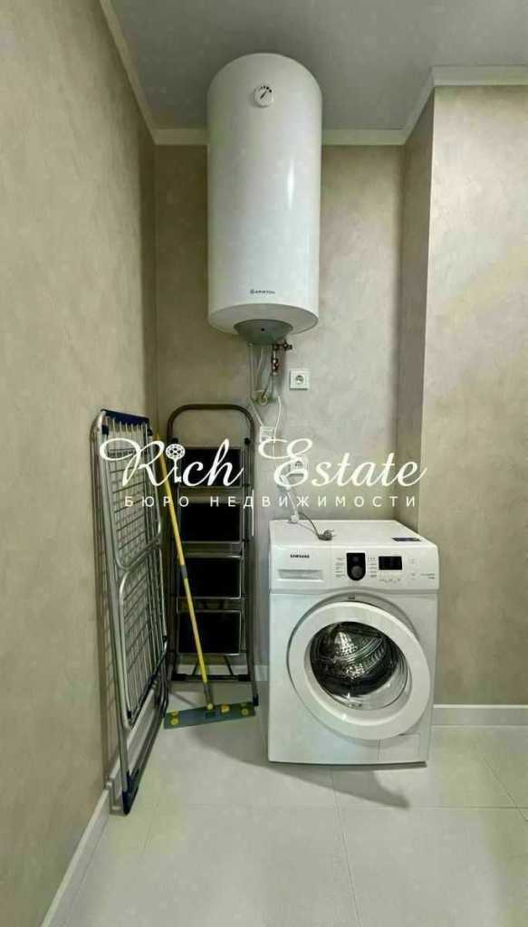 Продажа 3-комнатной квартиры 80 м², Сергея Данченко ул., 30