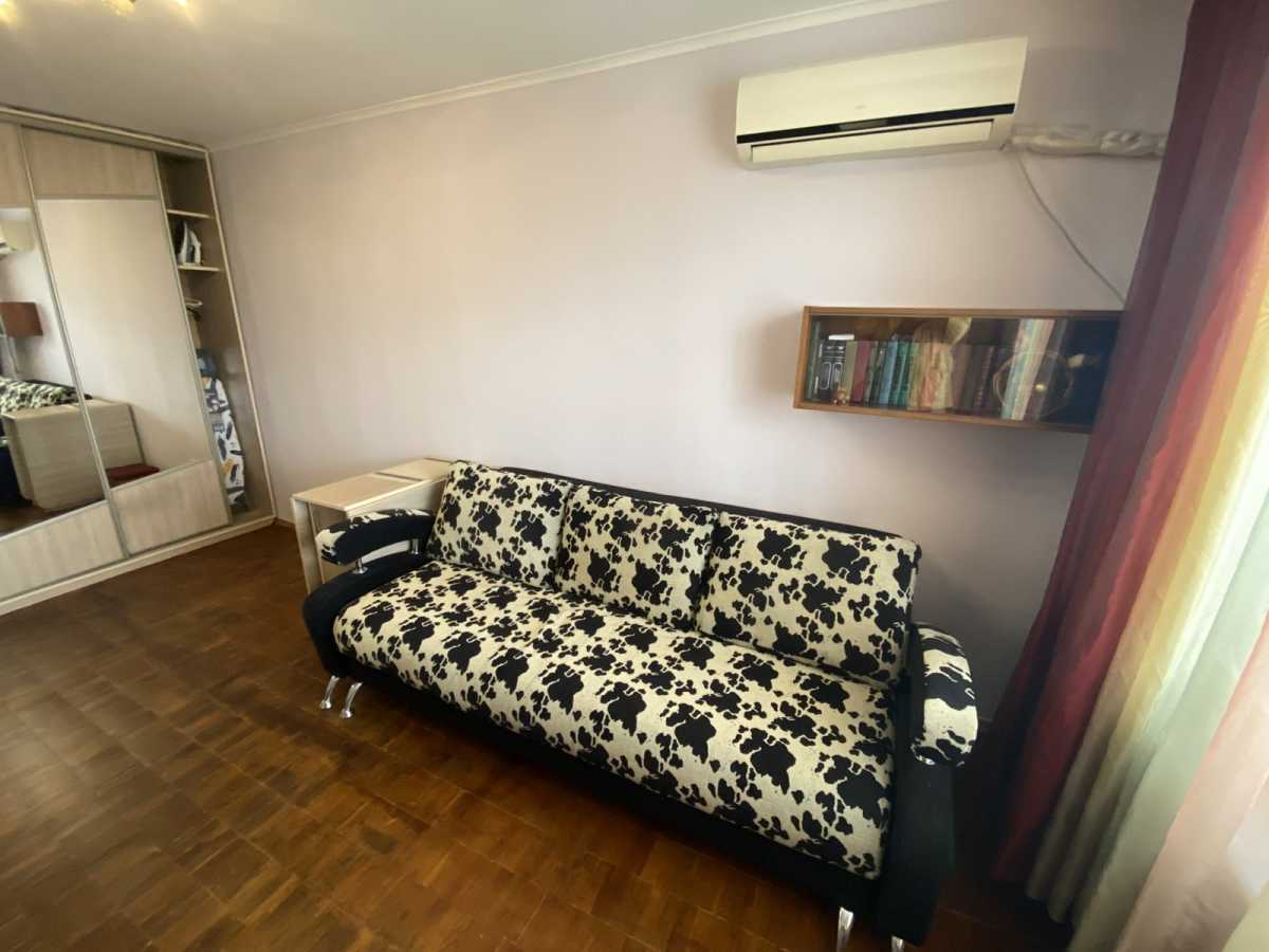 Аренда 1-комнатной квартиры 34 м², Оболонская пл., 1