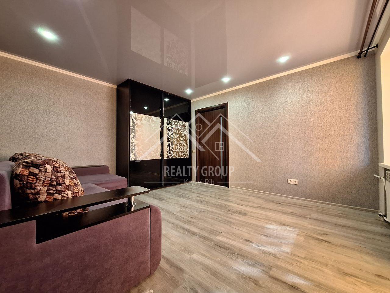 Продаж 1-кімнатної квартири 31 м², Сімонова вул.