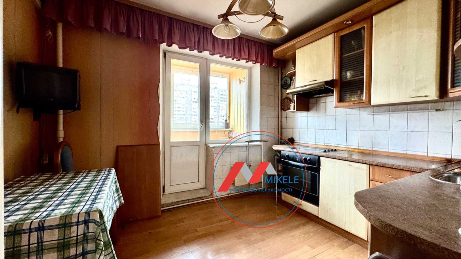Продаж 3-кімнатної квартири 82 м², Анни Ахматової вул., 15