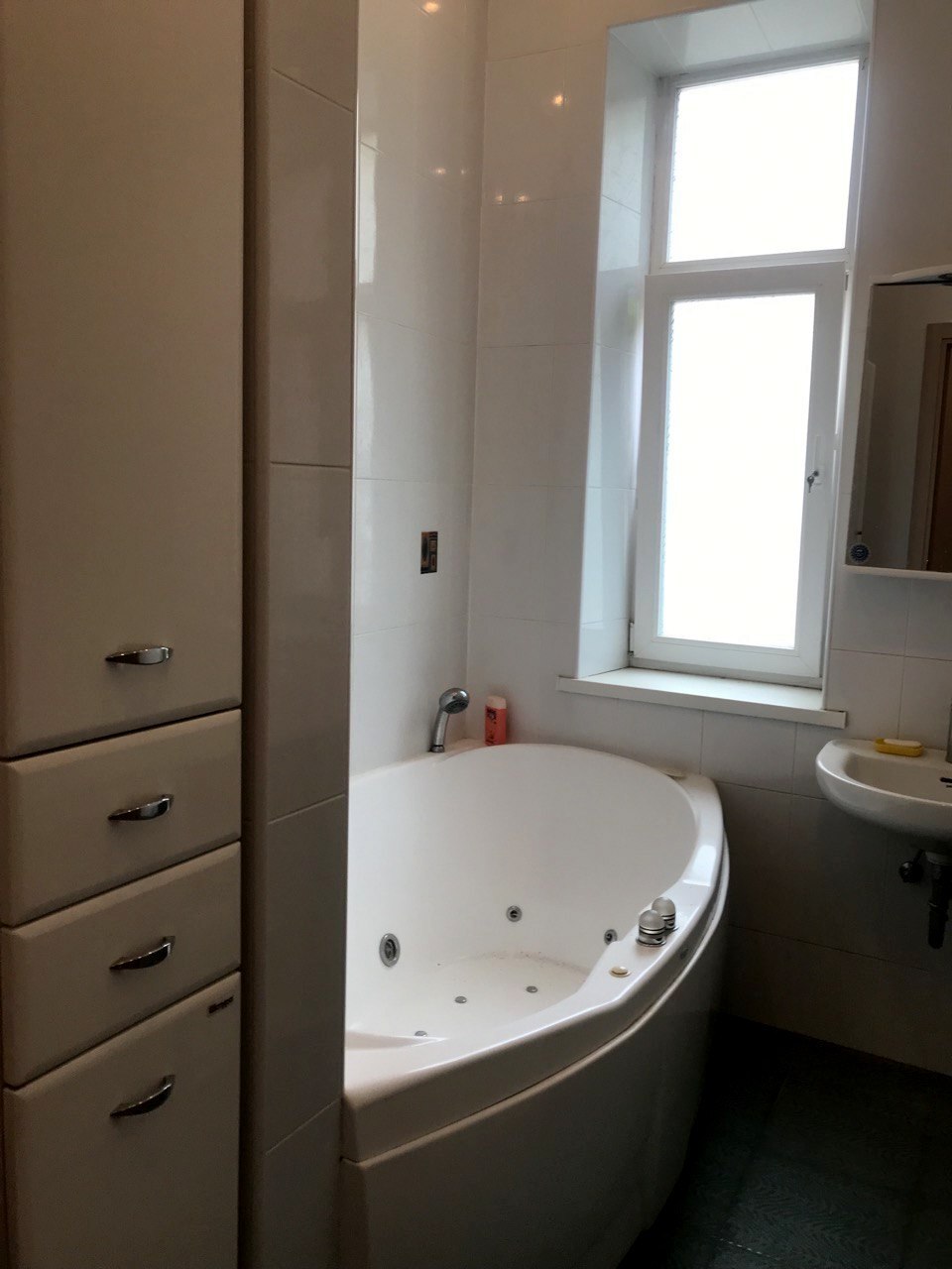 Продажа 3-комнатной квартиры 82 м², Тарасовская ул., 7