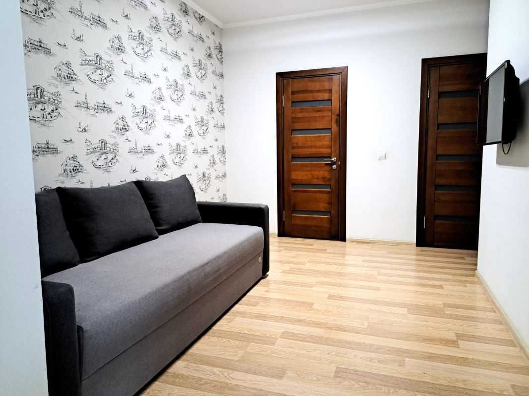 Аренда 1-комнатной квартиры 57 м², Михаила Котельникова ул., Драгоманова, 2А