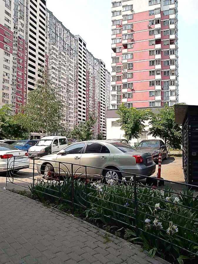 Аренда 1-комнатной квартиры 57 м², Михаила Котельникова ул., Драгоманова, 2А