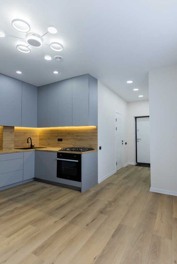 Продаж 1-кімнатної квартири 32 м², Богдана Хмельницького вул.