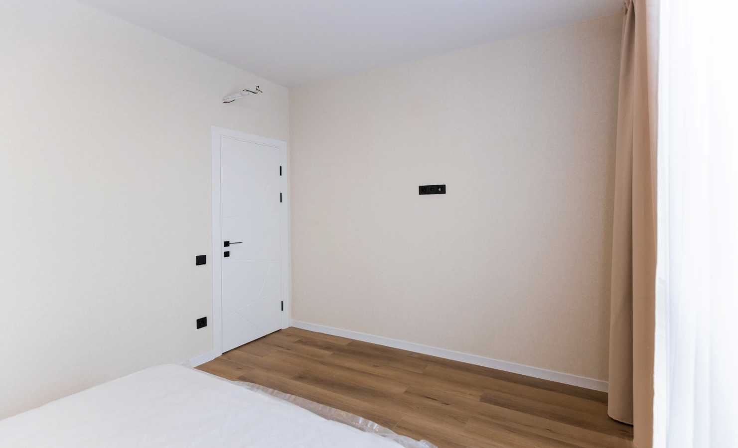 Продаж 1-кімнатної квартири 32 м², Богдана Хмельницького вул.