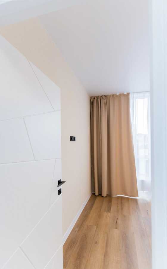Продаж 1-кімнатної квартири 32 м², Богдана Хмельницького вул.