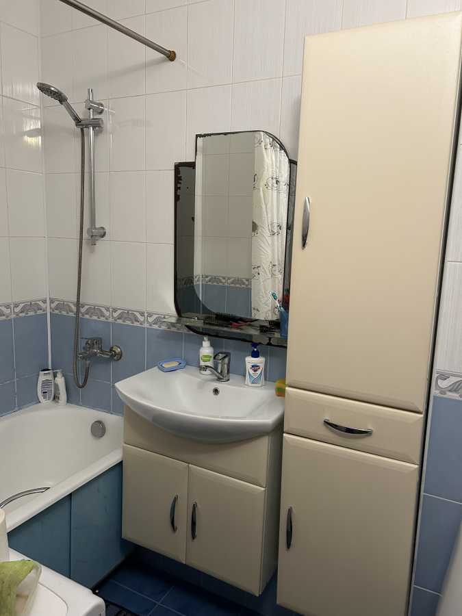 Продаж 2-кімнатної квартири 59 м², Олімпійська, 8б