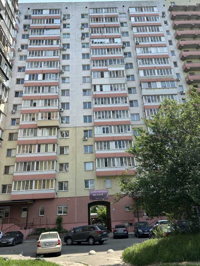 Продаж 2-кімнатної квартири 59 м², Олімпійська, 8б
