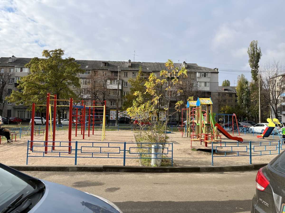 Продаж 3-кімнатної квартири 90 м², Юрія Пасхаліна вул., 17