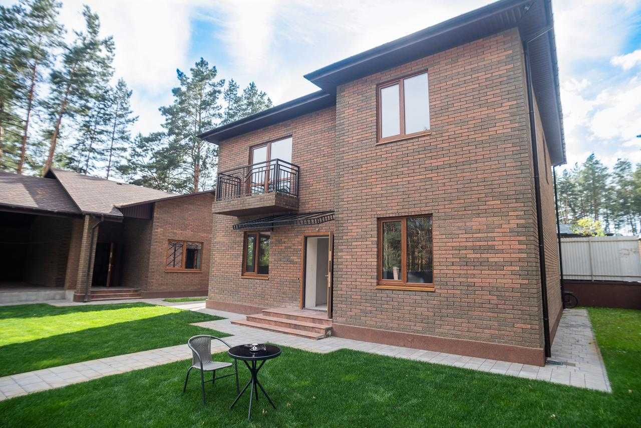 Продаж будинку 185 м², Тракторна вул., 95