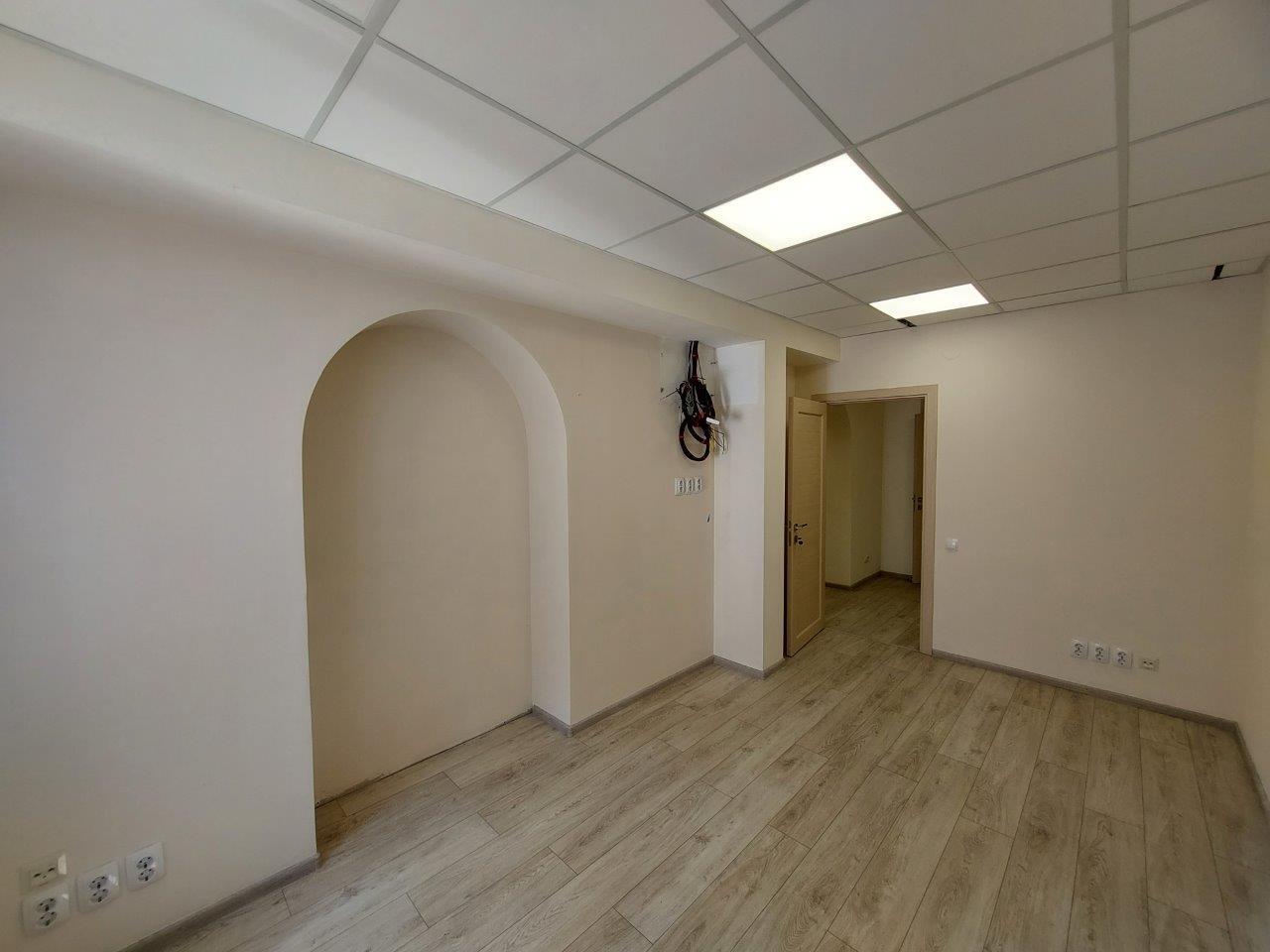 Оренда офісу 95 м², Глибочицька вул., 17