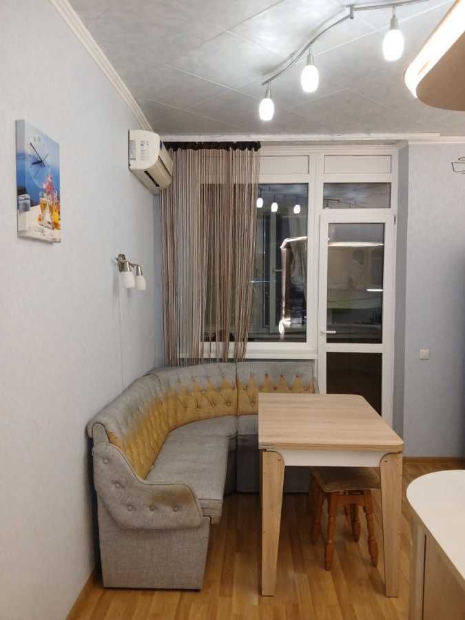 Оренда 2-кімнатної квартири 79 м², Перемоги просп., 119/121 К1