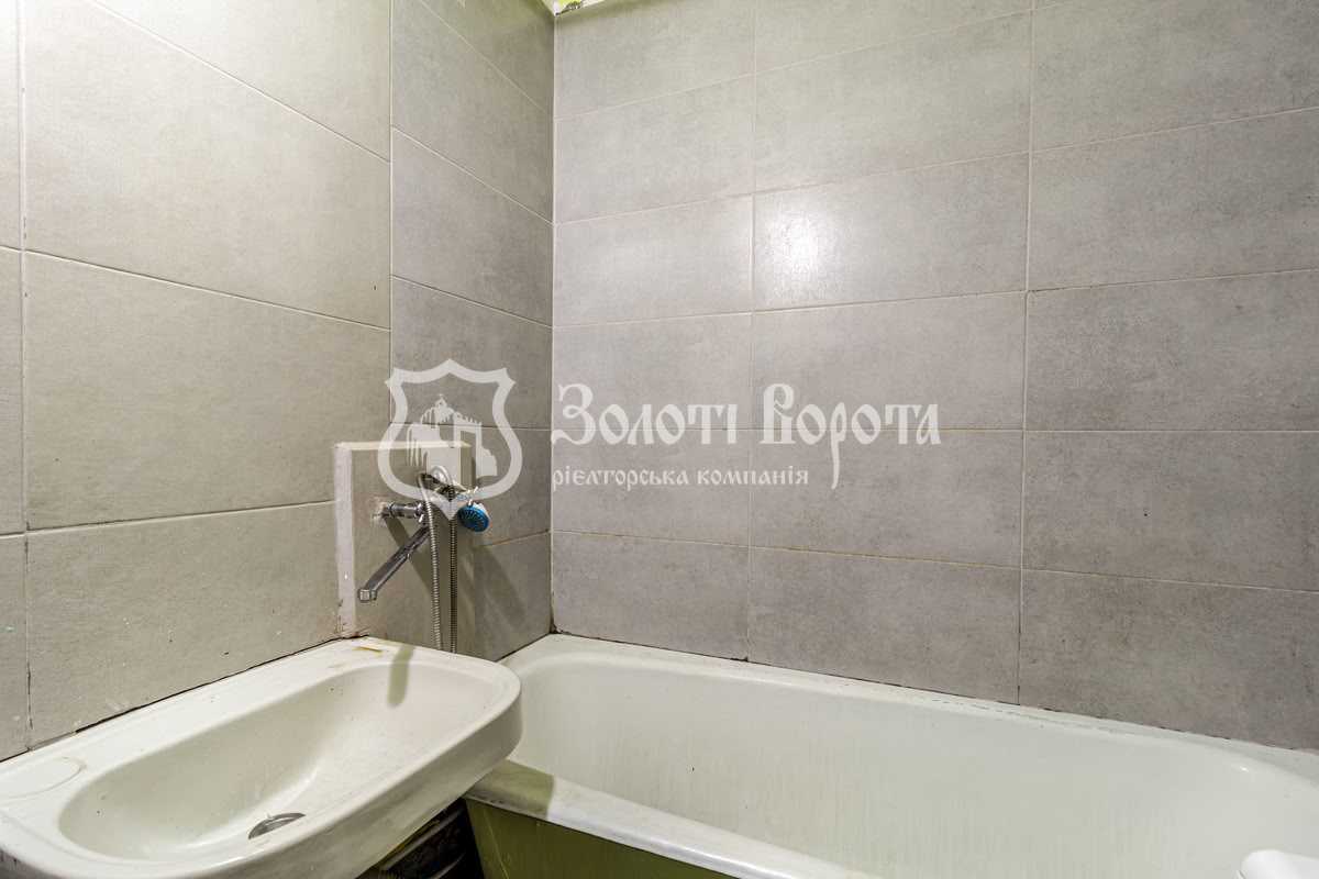 Продажа 2-комнатной квартиры 56 м², Николая Закревского ул., 5А