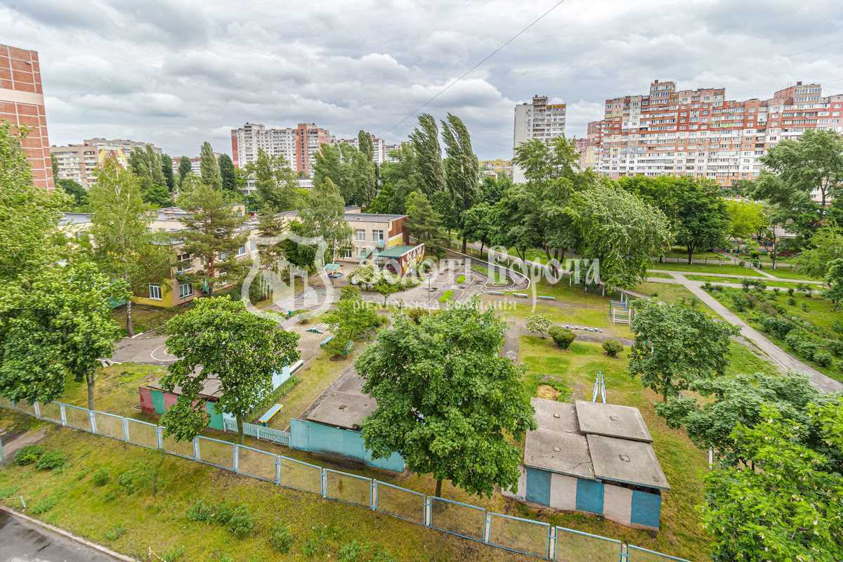Продажа 2-комнатной квартиры 56 м², Николая Закревского ул., 5А