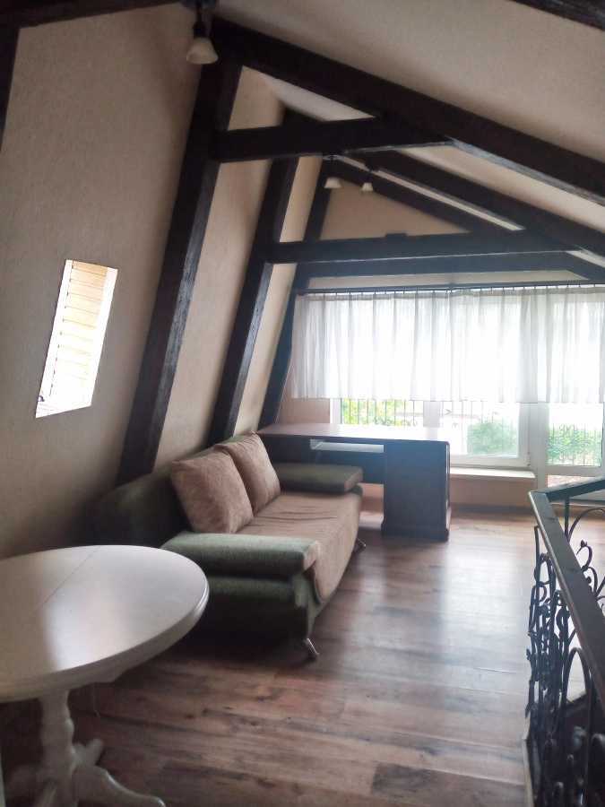 Оренда будинку 160 м², Садова вул.