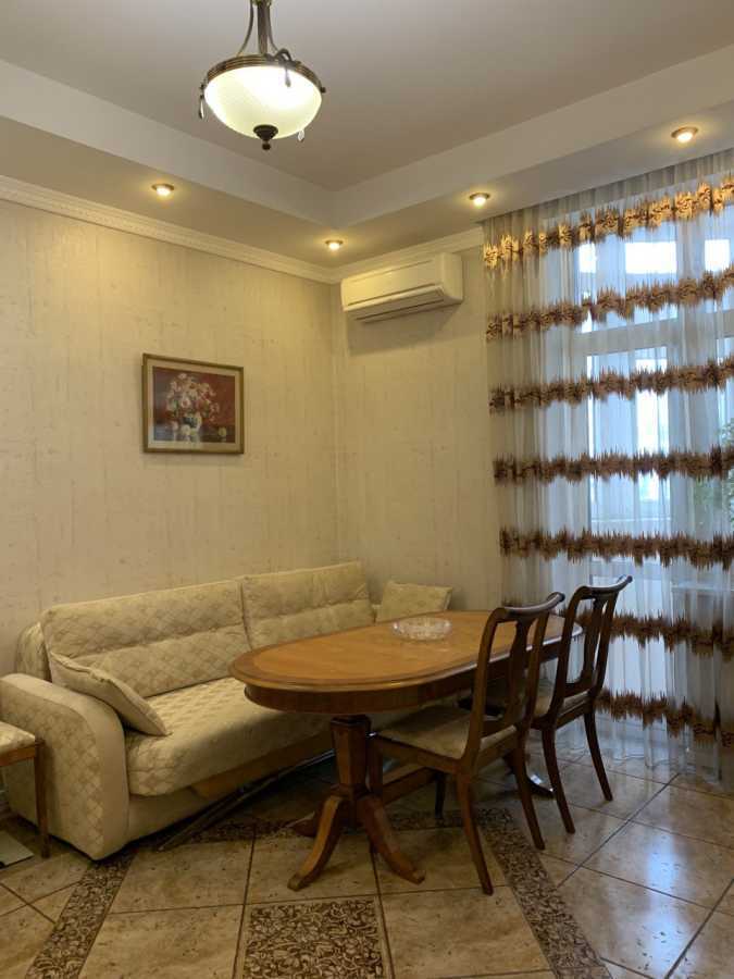 Продаж 2-кімнатної квартири 78 м², В'ячеслава Чорновола вул., 29/31