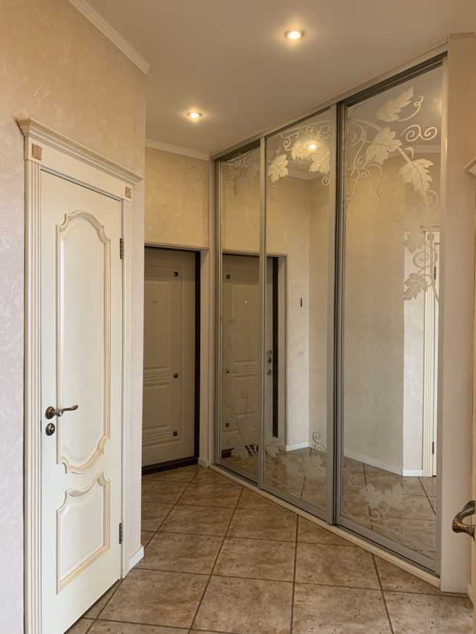 Продаж 2-кімнатної квартири 78 м², В'ячеслава Чорновола вул., 29/31
