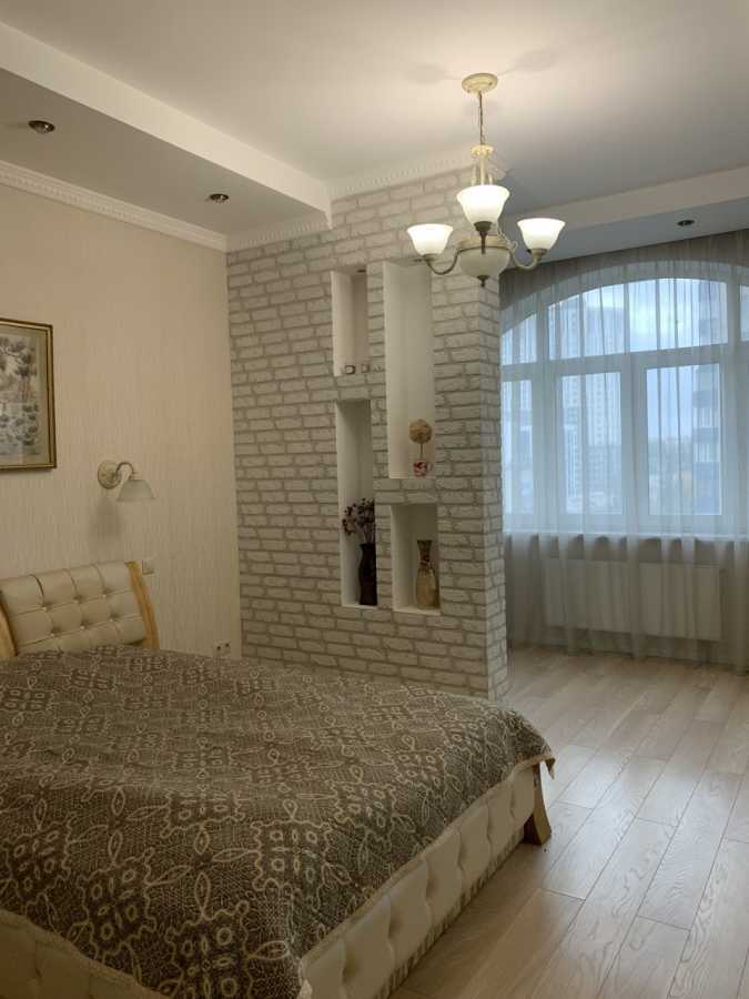 Продаж 2-кімнатної квартири 78 м², В'ячеслава Чорновола вул., 29/31