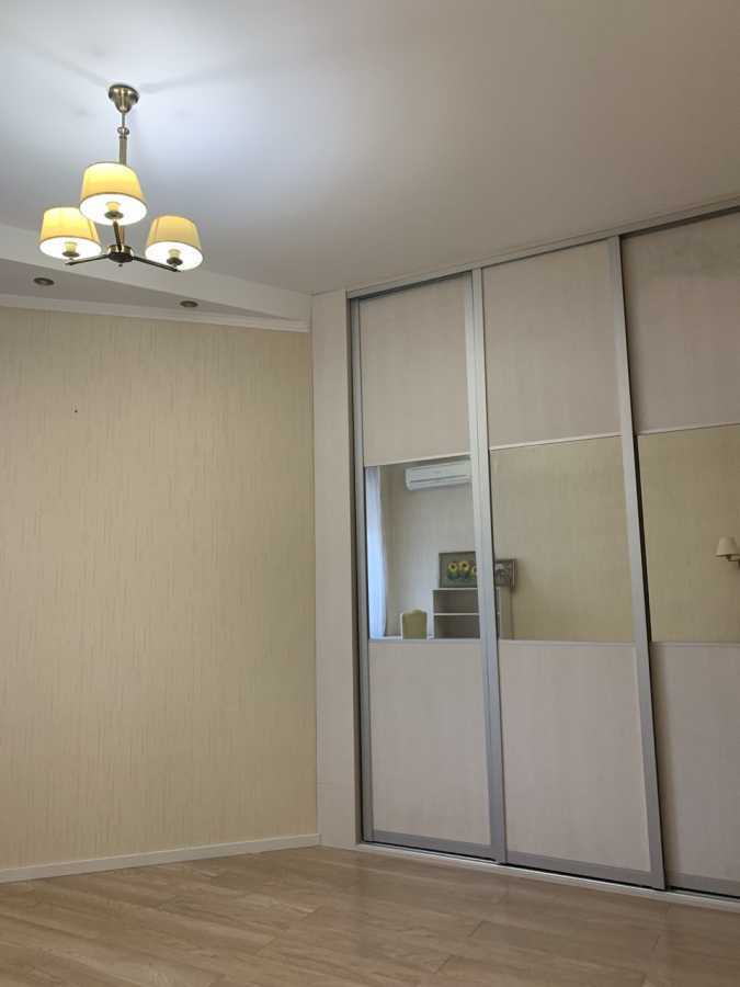 Продаж 2-кімнатної квартири 78 м², В'ячеслава Чорновола вул., 29/31