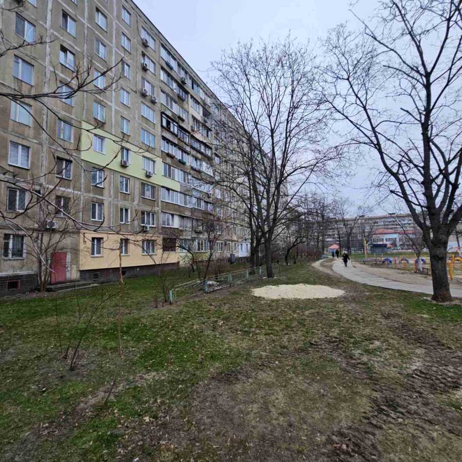 Продаж 2-кімнатної квартири 46 м², Маршала Малиновського вул., 13Б