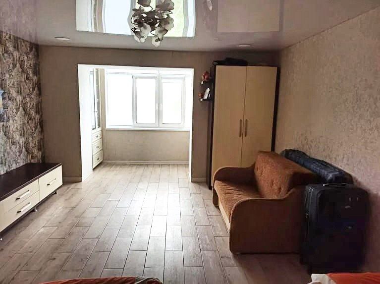 Продаж 2-кімнатної квартири 70 м², Київська вул.