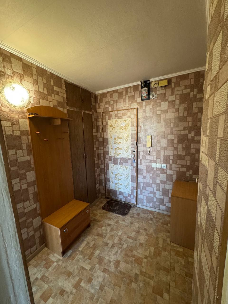 Продажа 1-комнатной квартиры 39 м², Героев просп.