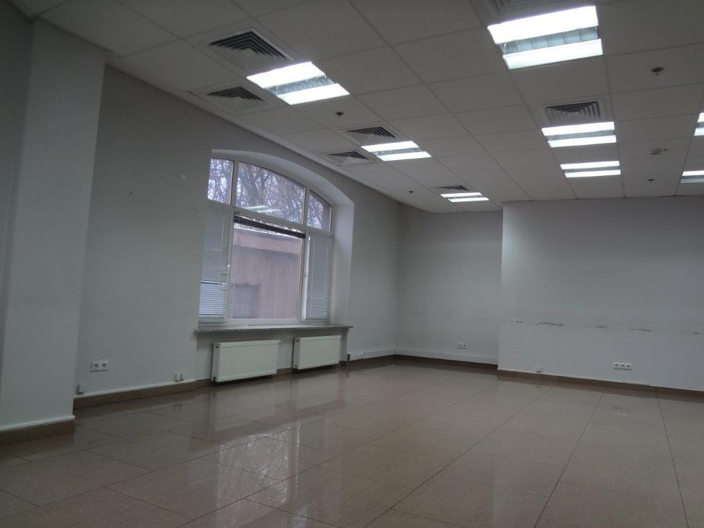 Оренда офісу 151 м², Верхній Вал вул.