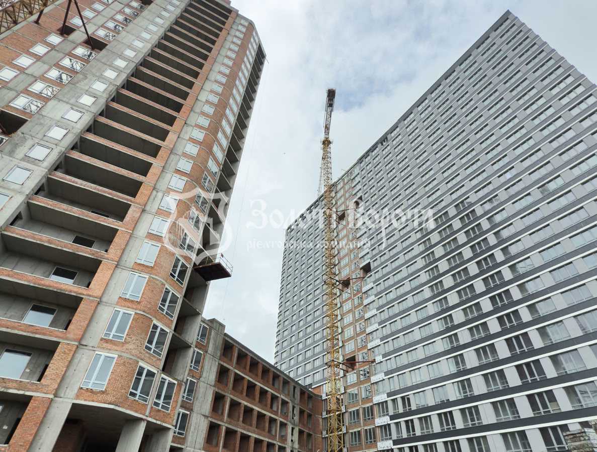 Продаж 1-кімнатної квартири 49 м², Євгена Сверстюка вул., 54
