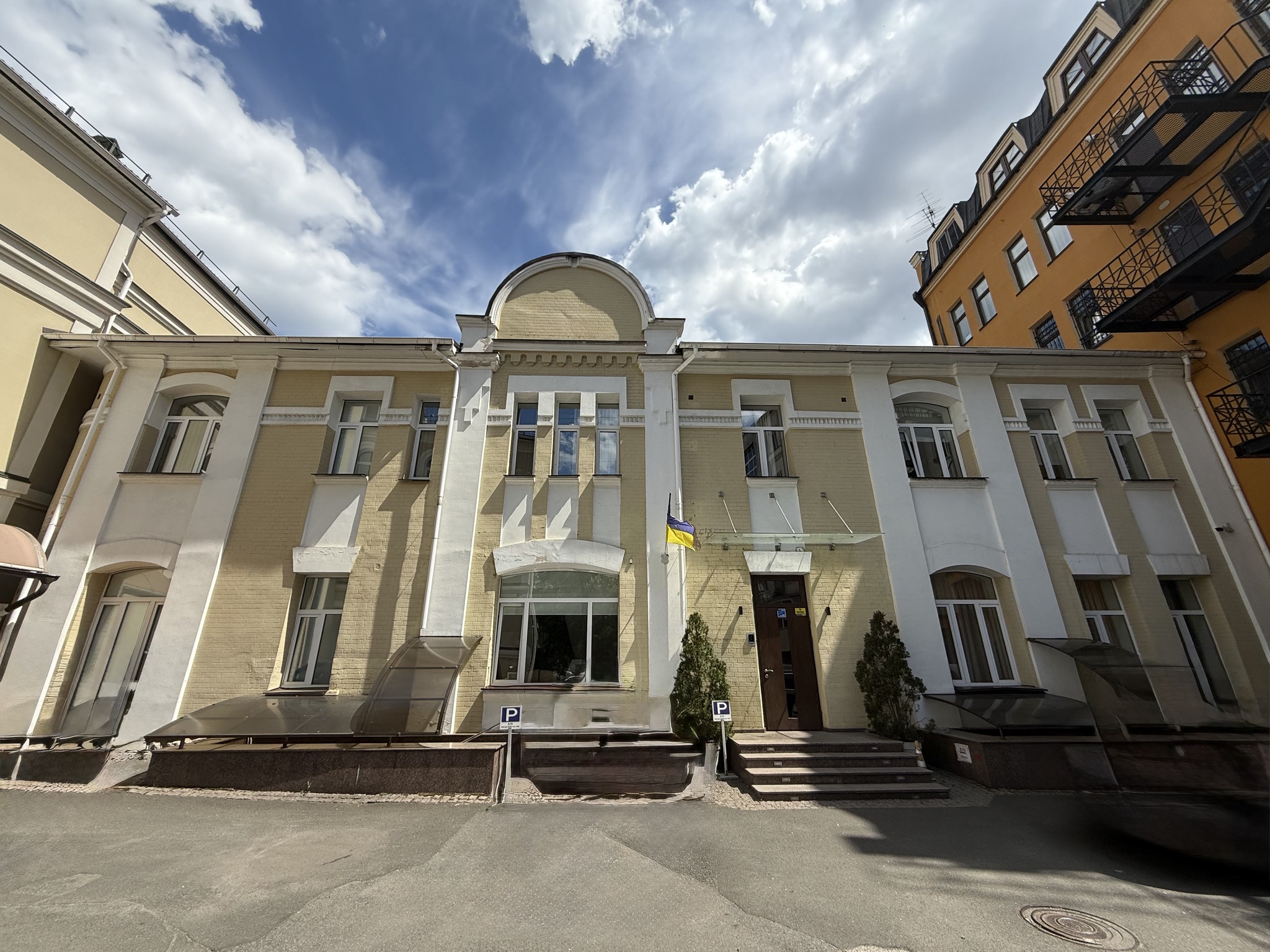 Продаж приміщення вільного призначення 410 м², Січових Стрільців вул., 26Б