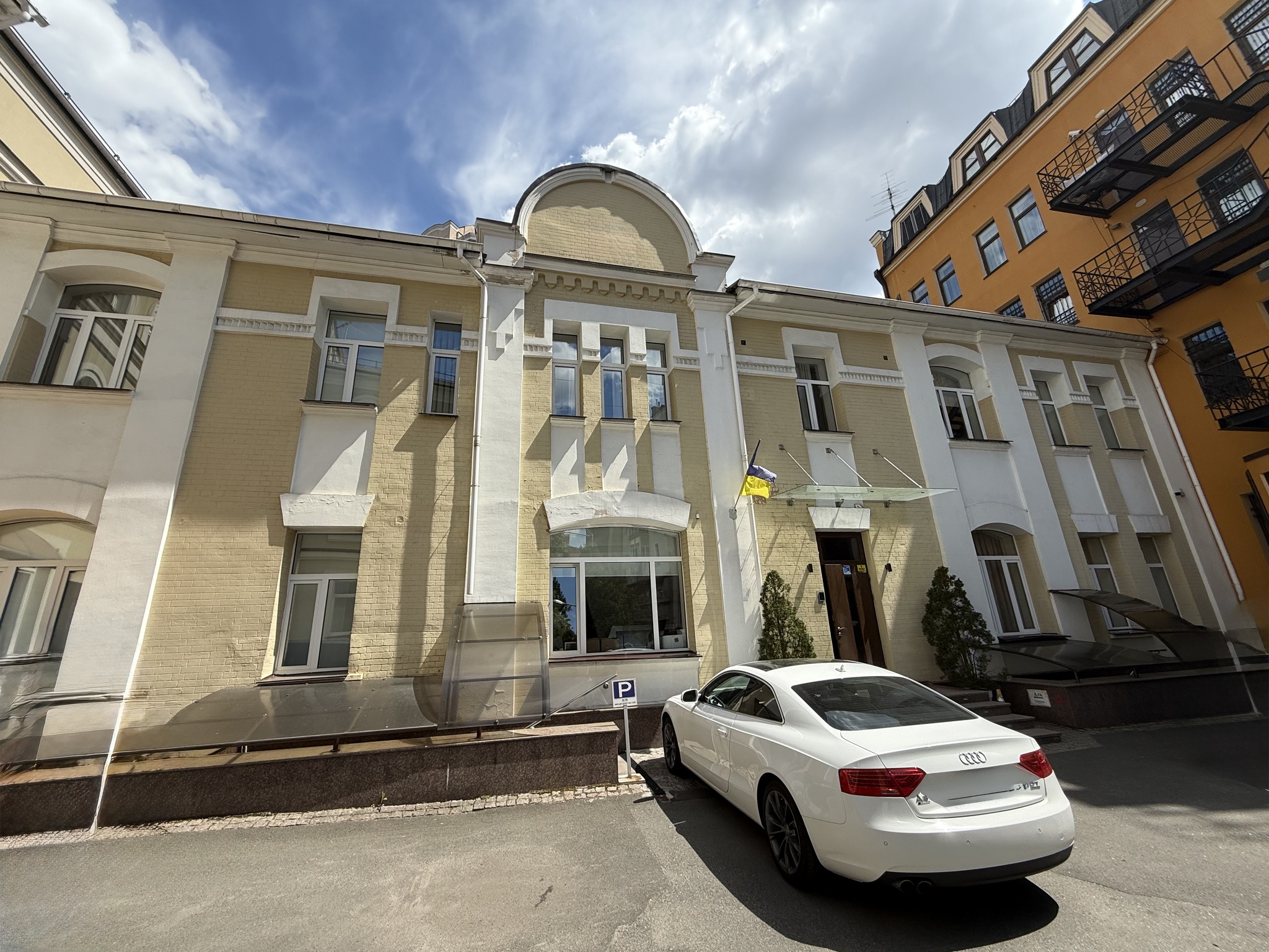 Продаж приміщення вільного призначення 410 м², Січових Стрільців вул., 26Б