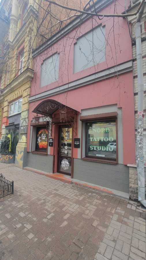Аренда другого торгового помещения 108 м², Большая Житомирская ул., 13