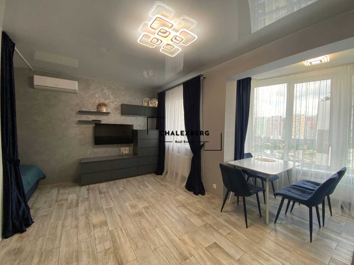Продажа 1-комнатной квартиры 38 м², Андрея Аболмасова ул., 7