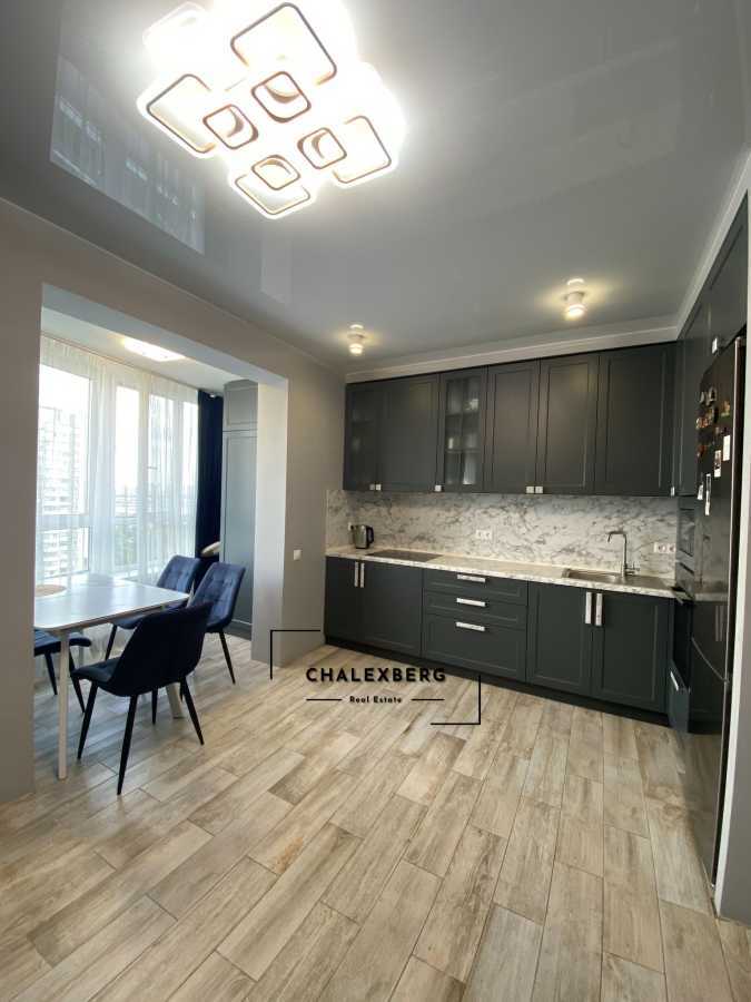Продажа 1-комнатной квартиры 38 м², Андрея Аболмасова ул., 7