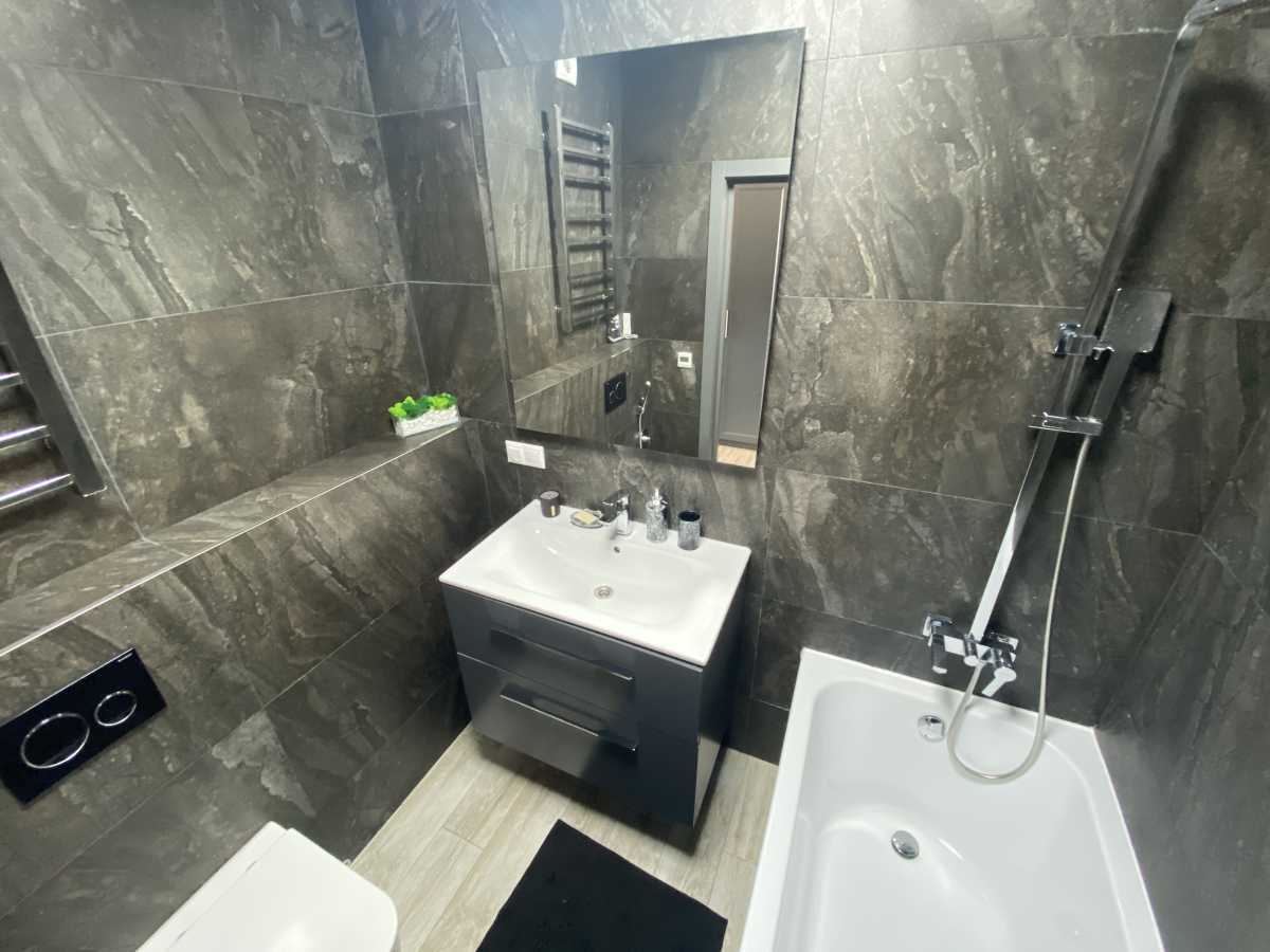 Продажа 1-комнатной квартиры 38 м², Андрея Аболмасова ул., 7