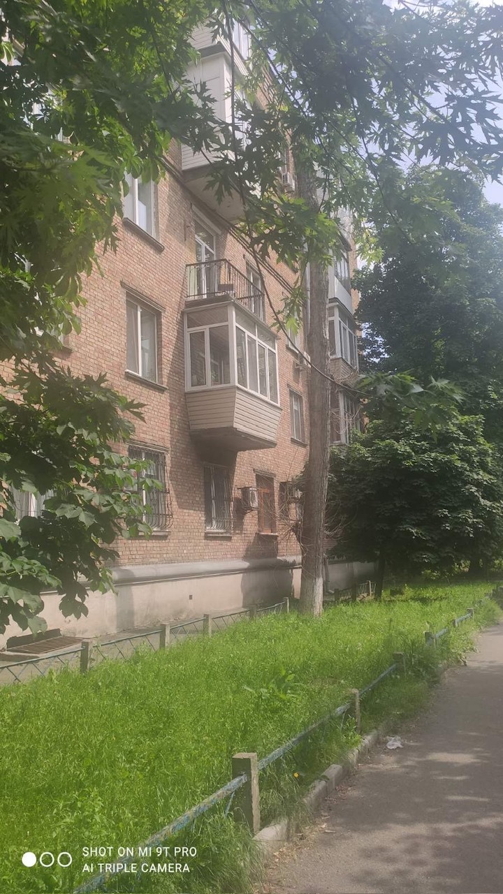 Продаж 2-кімнатної квартири 49 м², Перемоги просп., 77/1